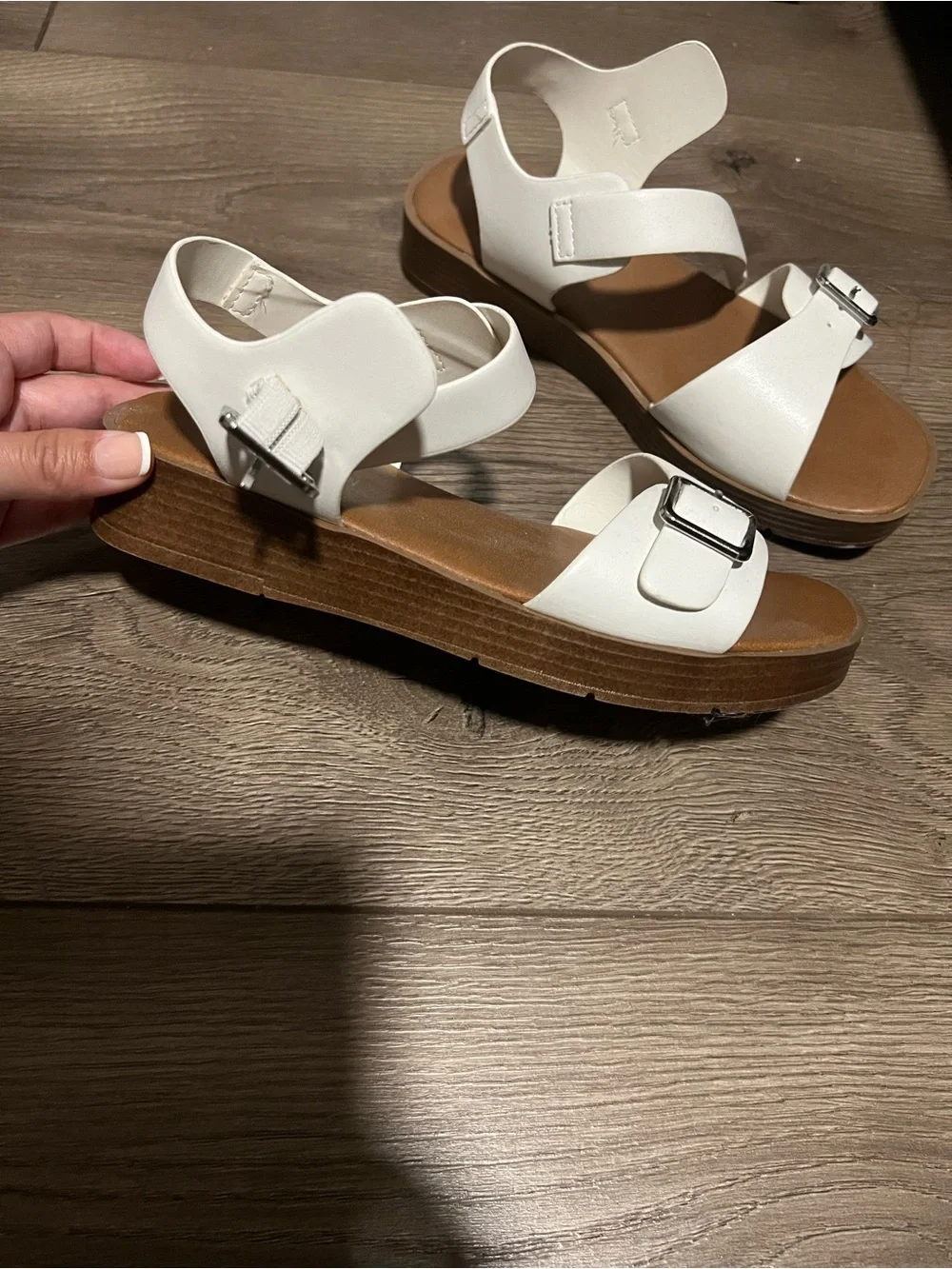 Steve Madden White and Tan Kids Buckle Platform Sandals